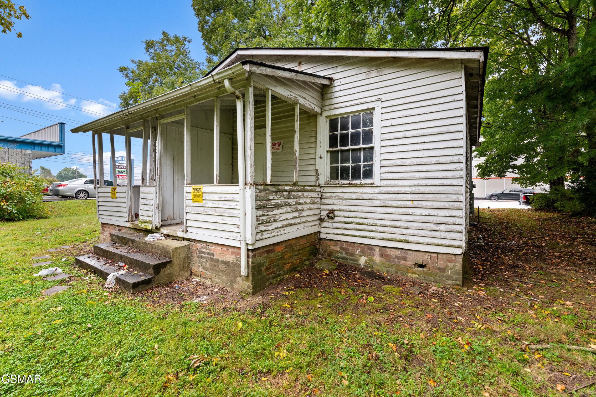 226 E Main Street Sevierville TN 37862