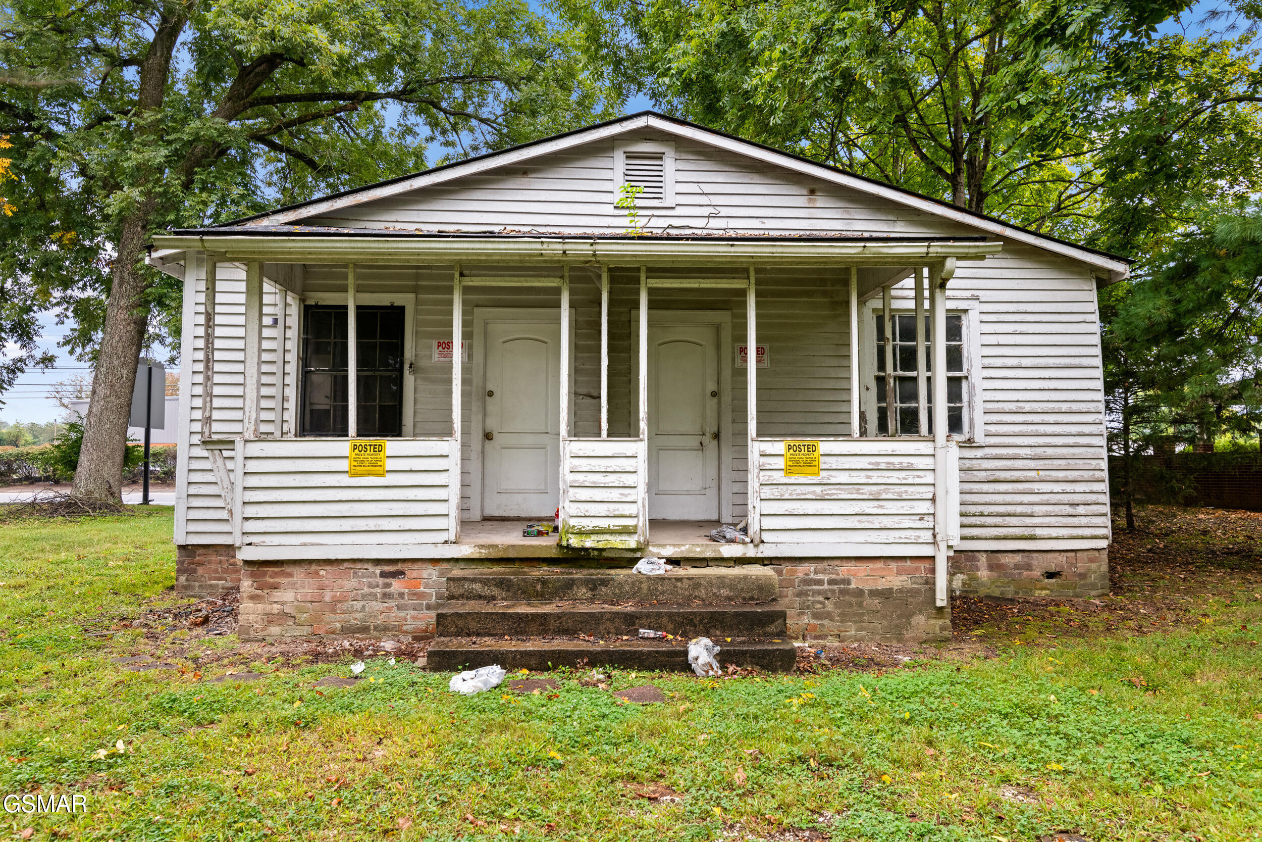 226 E Main Street Sevierville TN 37862