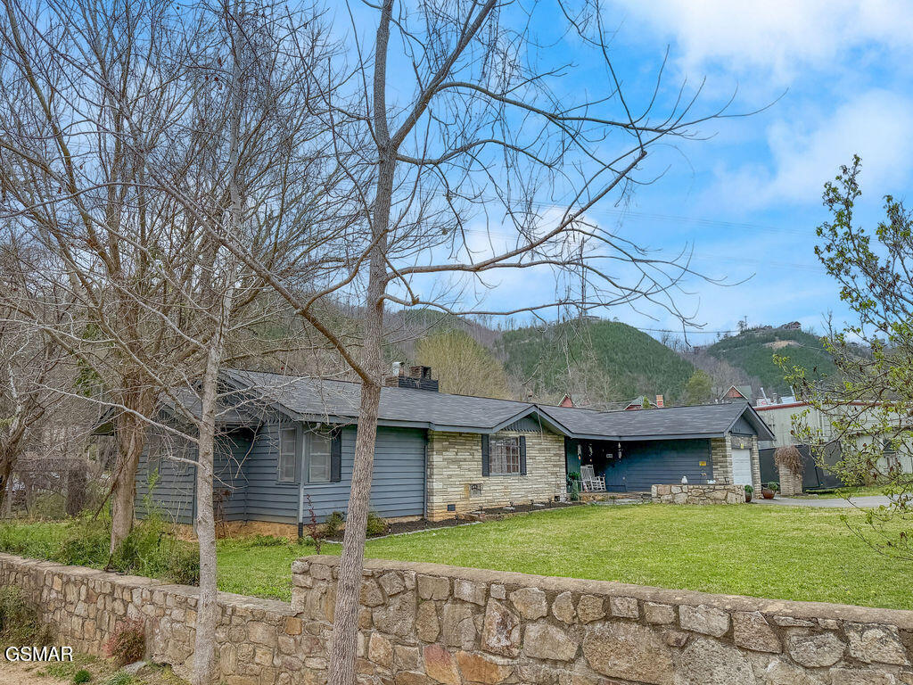 740 River Road Gatlinburg TN 37738