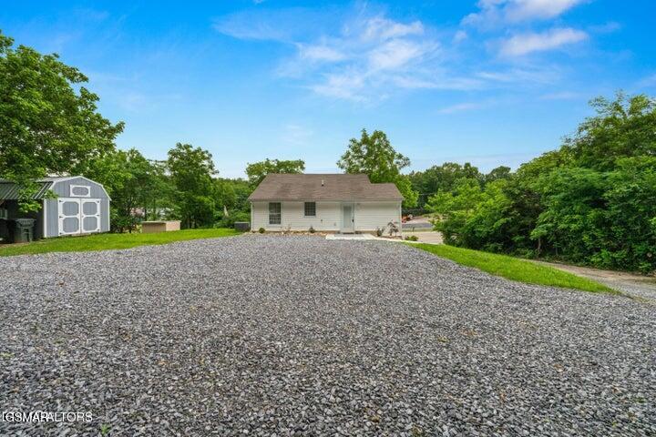 739 W Main Street Sevierville TN 37862