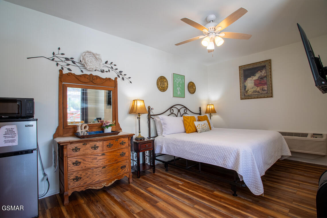 3804 Wears Valley Road Sevierville TN 37862