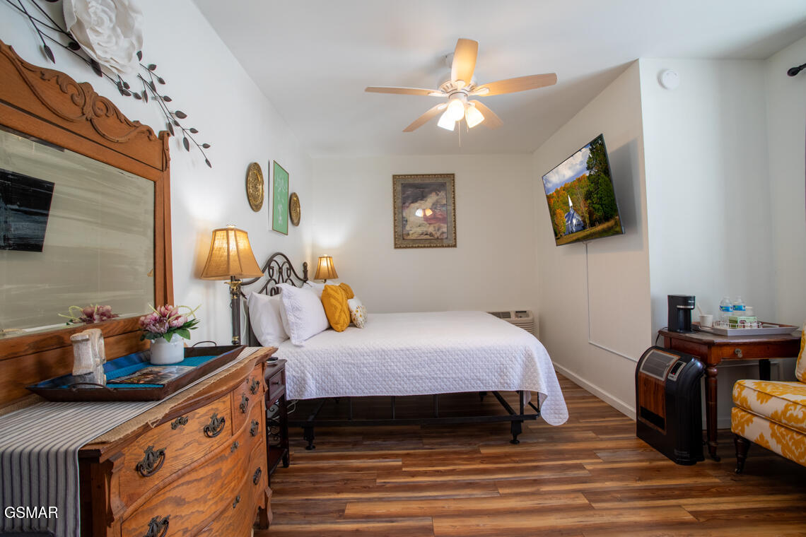 3804 Wears Valley Road Sevierville TN 37862