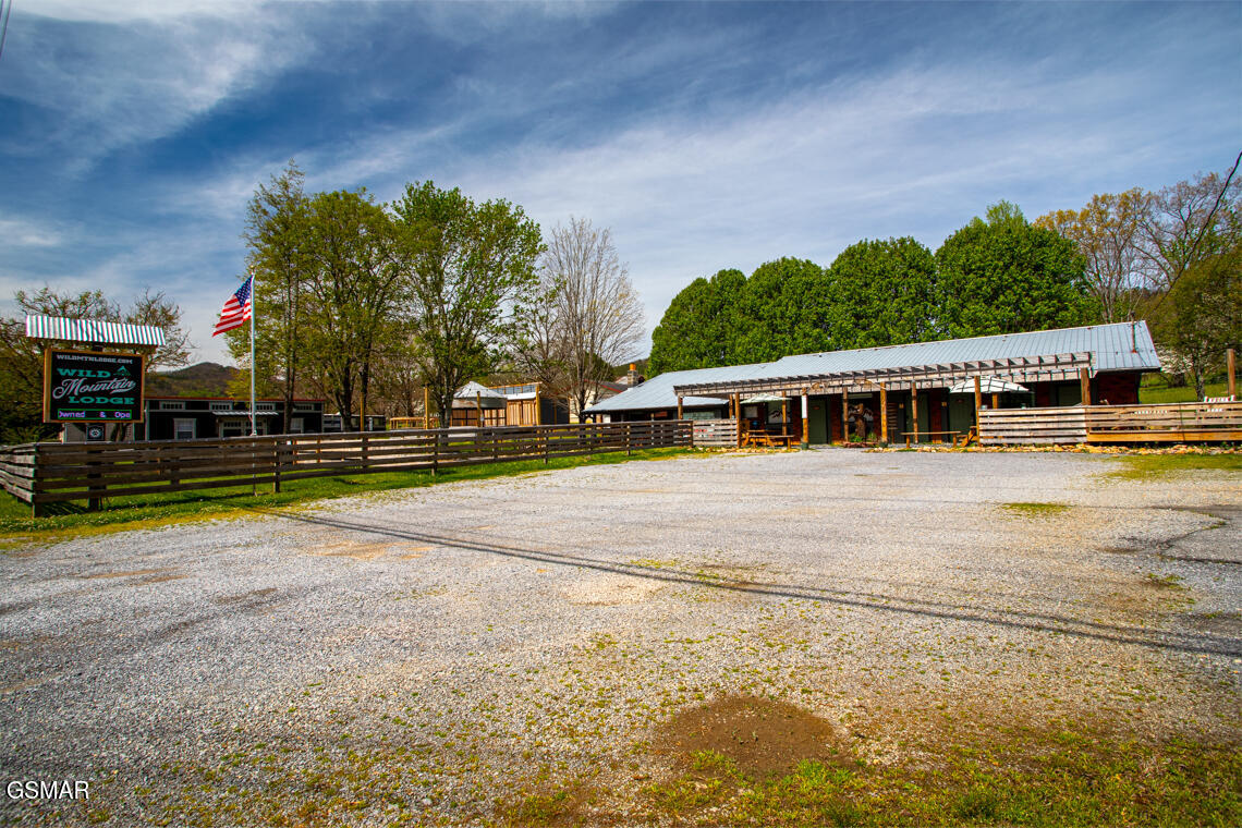 3804 Wears Valley Road Sevierville TN 37862