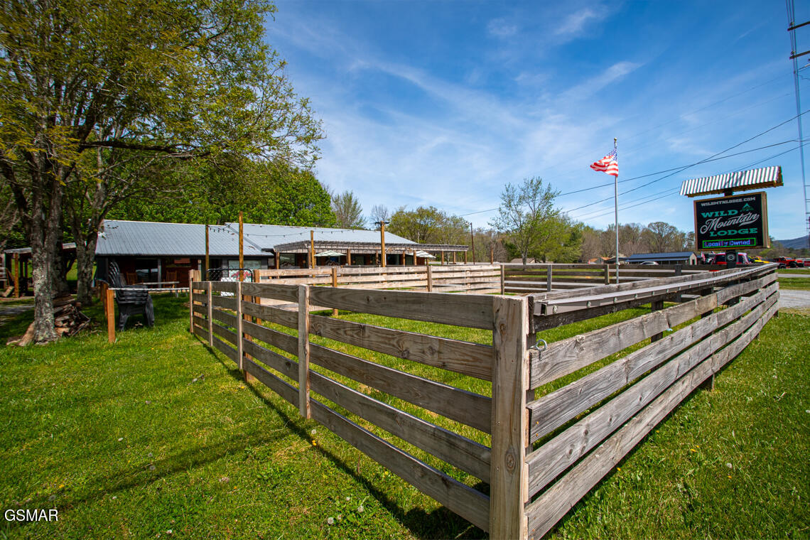 3804 Wears Valley Road Sevierville TN 37862