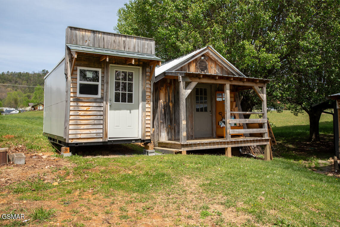 3804 Wears Valley Road Sevierville TN 37862