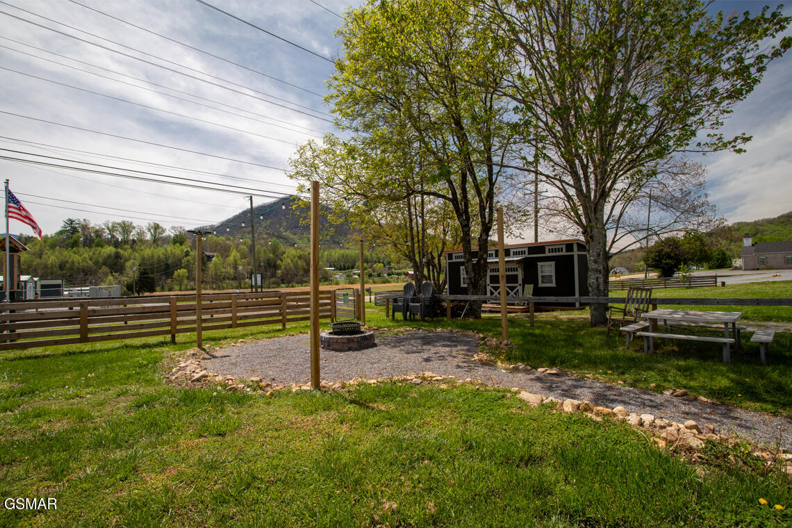 3804 Wears Valley Road Sevierville TN 37862