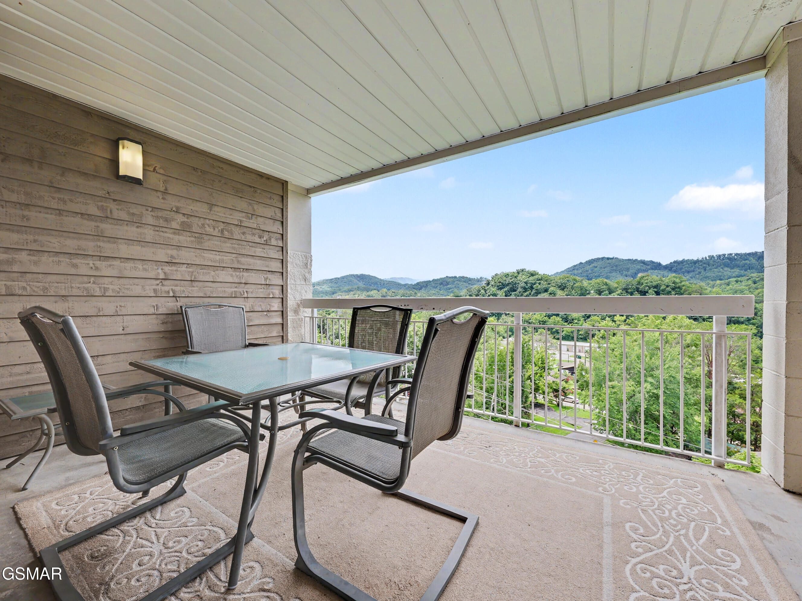 205 Ogle Drive Pigeon Forge TN 37863