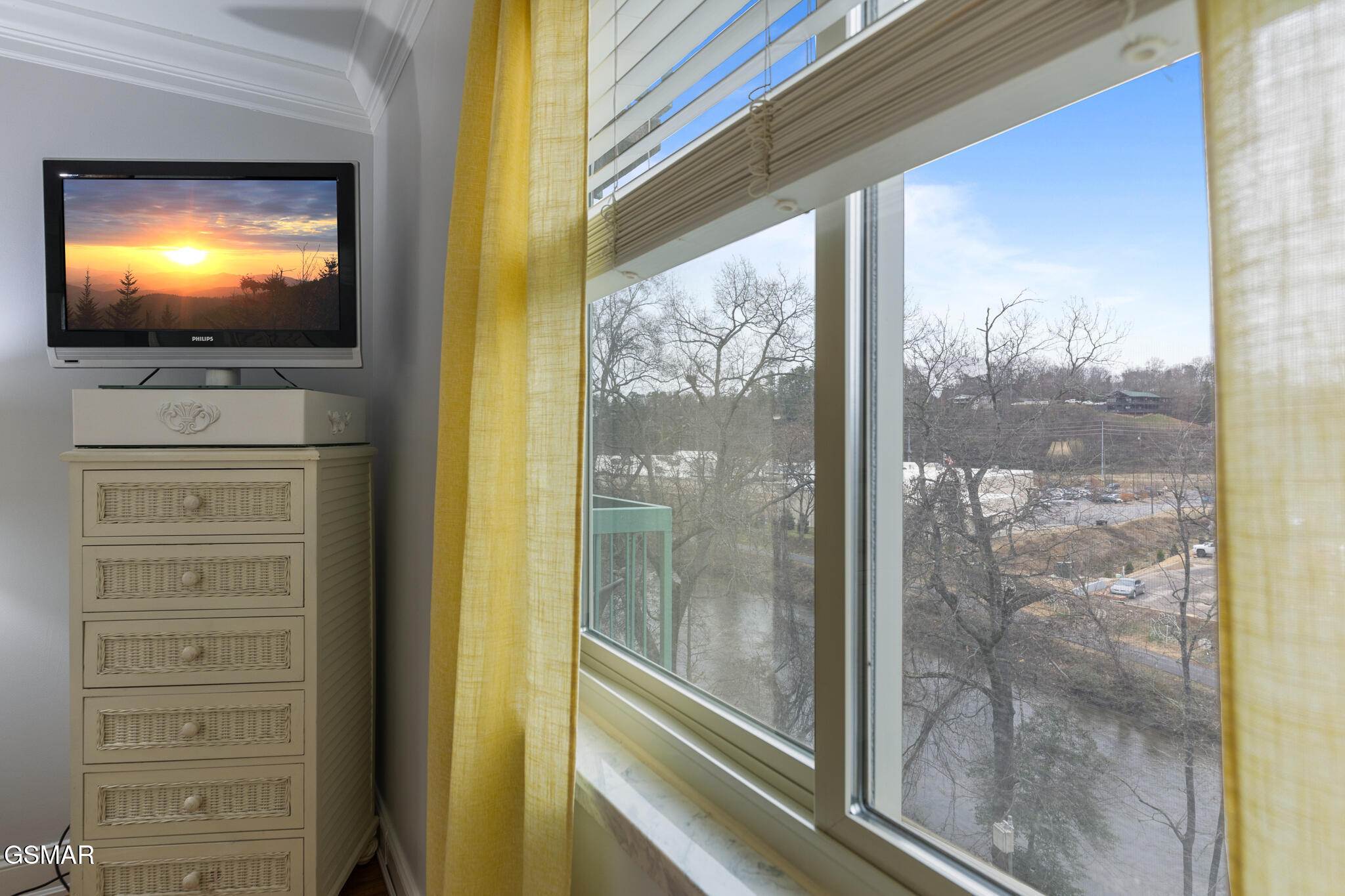 3215 N River Road Pigeon Forge TN 37863