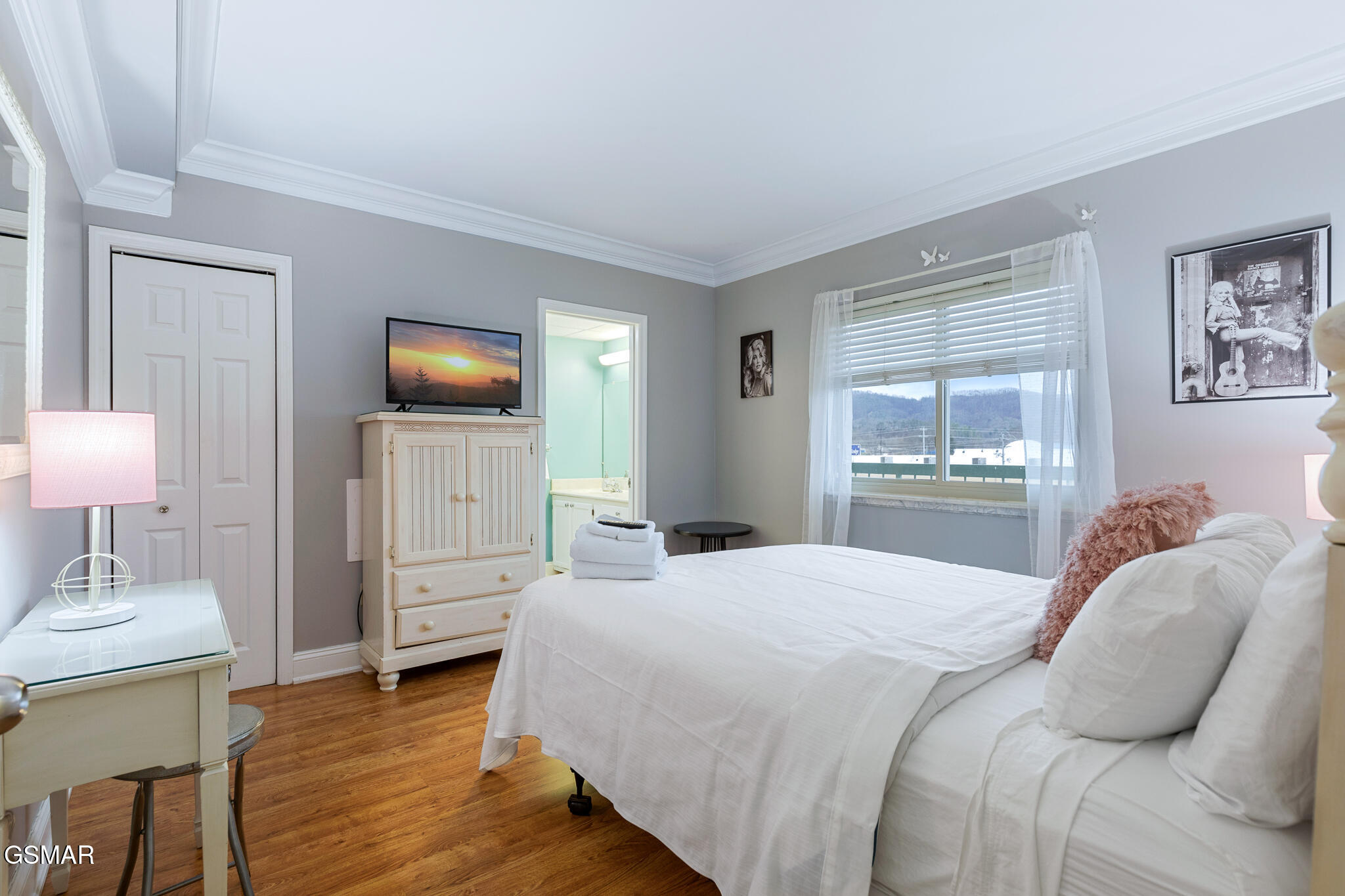 3215 N River Road Pigeon Forge TN 37863