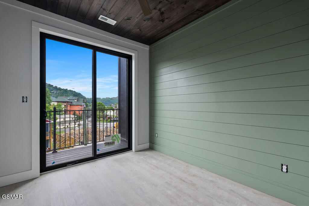 U12 215 Circle Drive Gatlinburg TN 37738