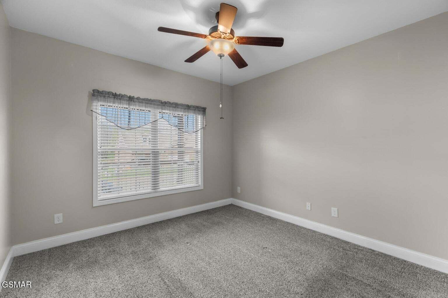 3022 Villas Creekside Drive Dandridge TN 37725