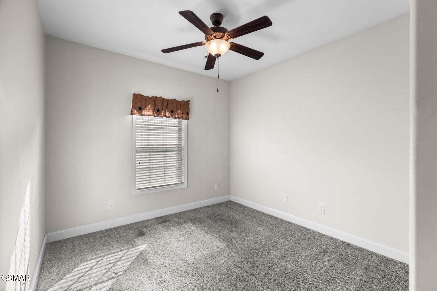 3022 Villas Creekside Drive Dandridge TN 37725