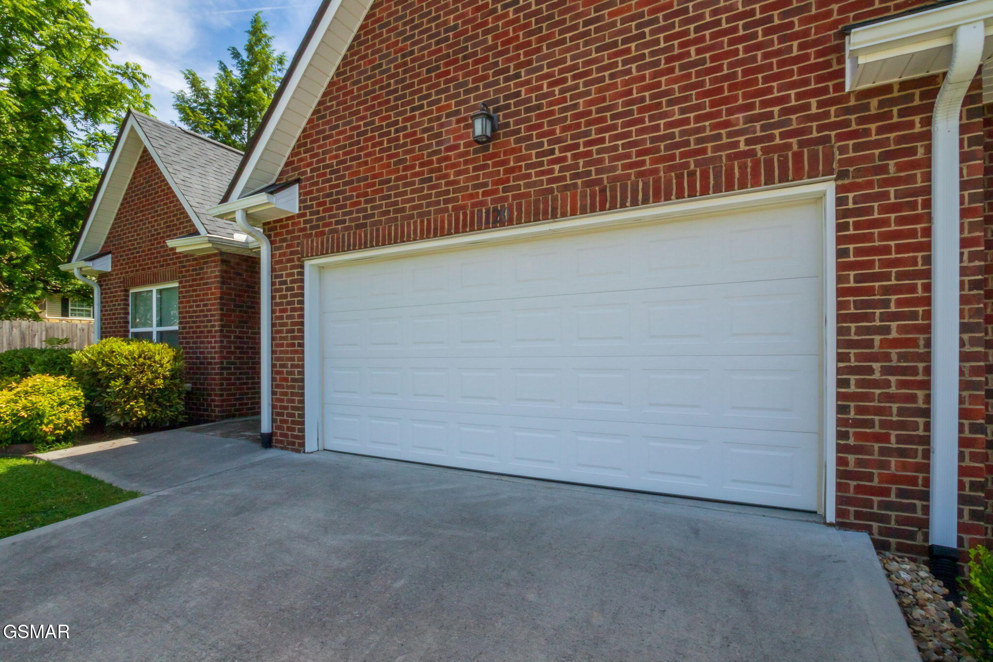 1120 Fellin View Way Sevierville TN 37876