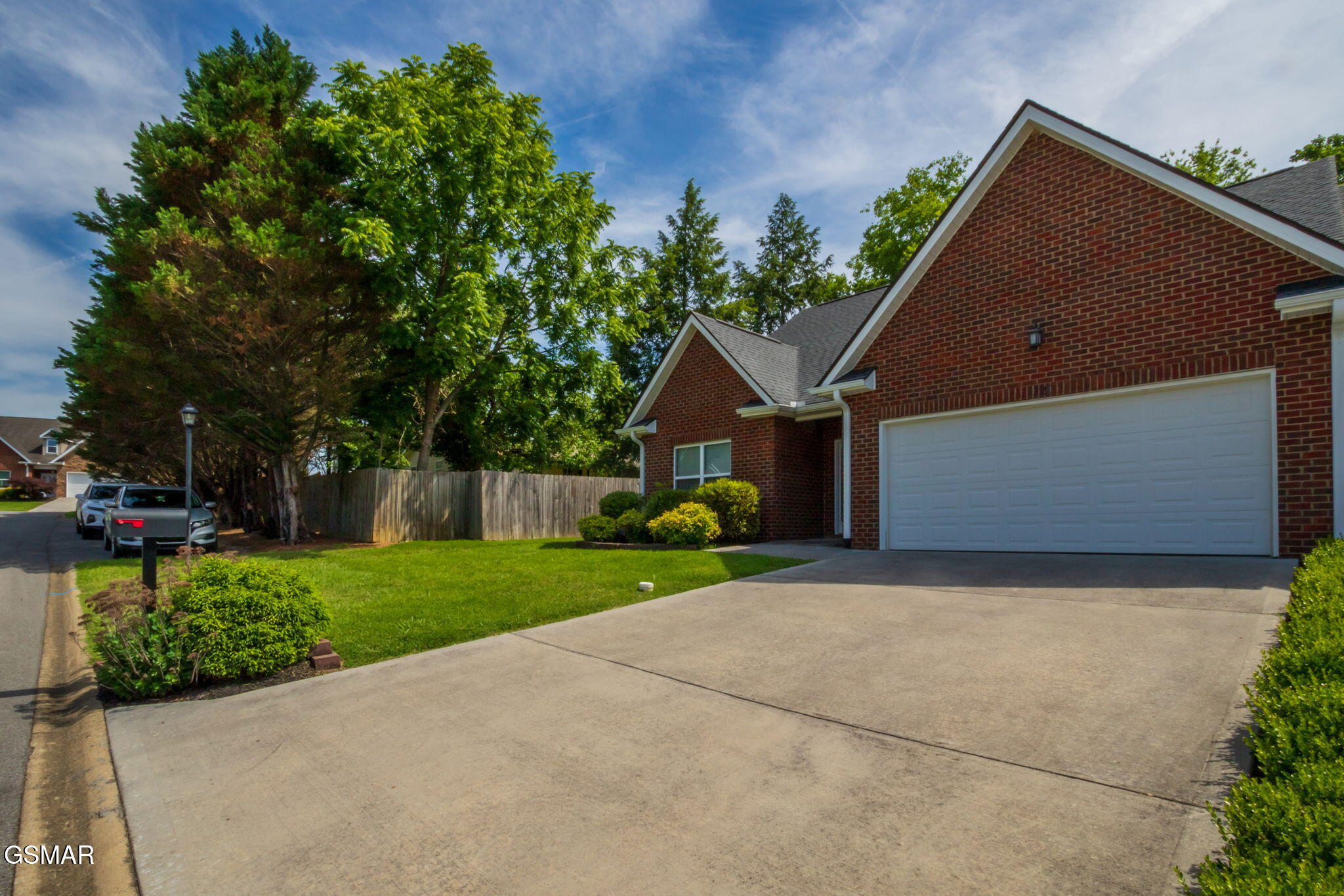 1120 Fellin View Way Sevierville TN 37876