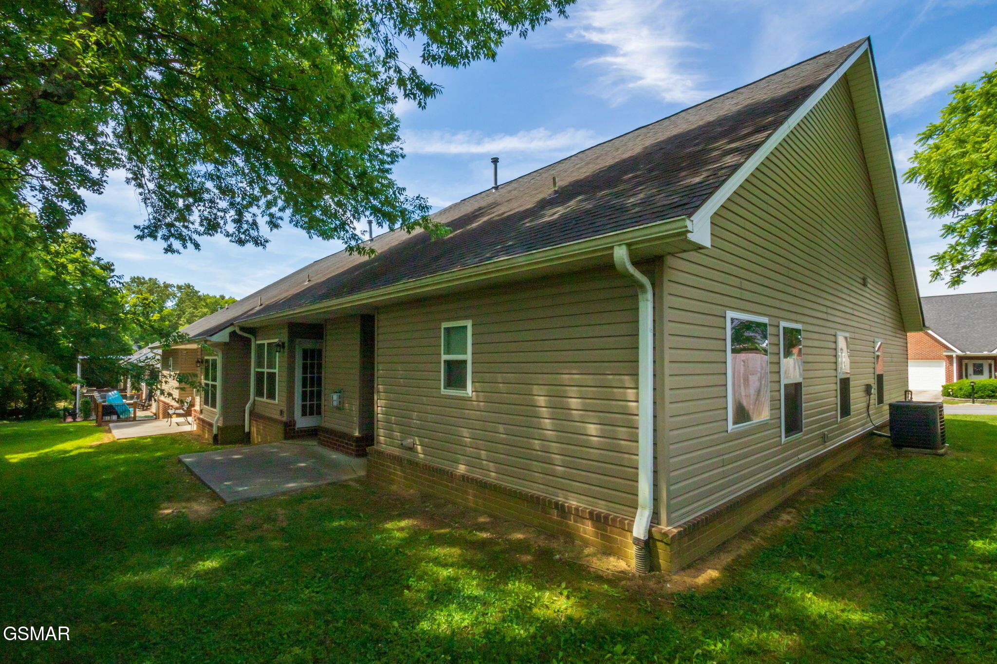 1120 Fellin View Way Sevierville TN 37876