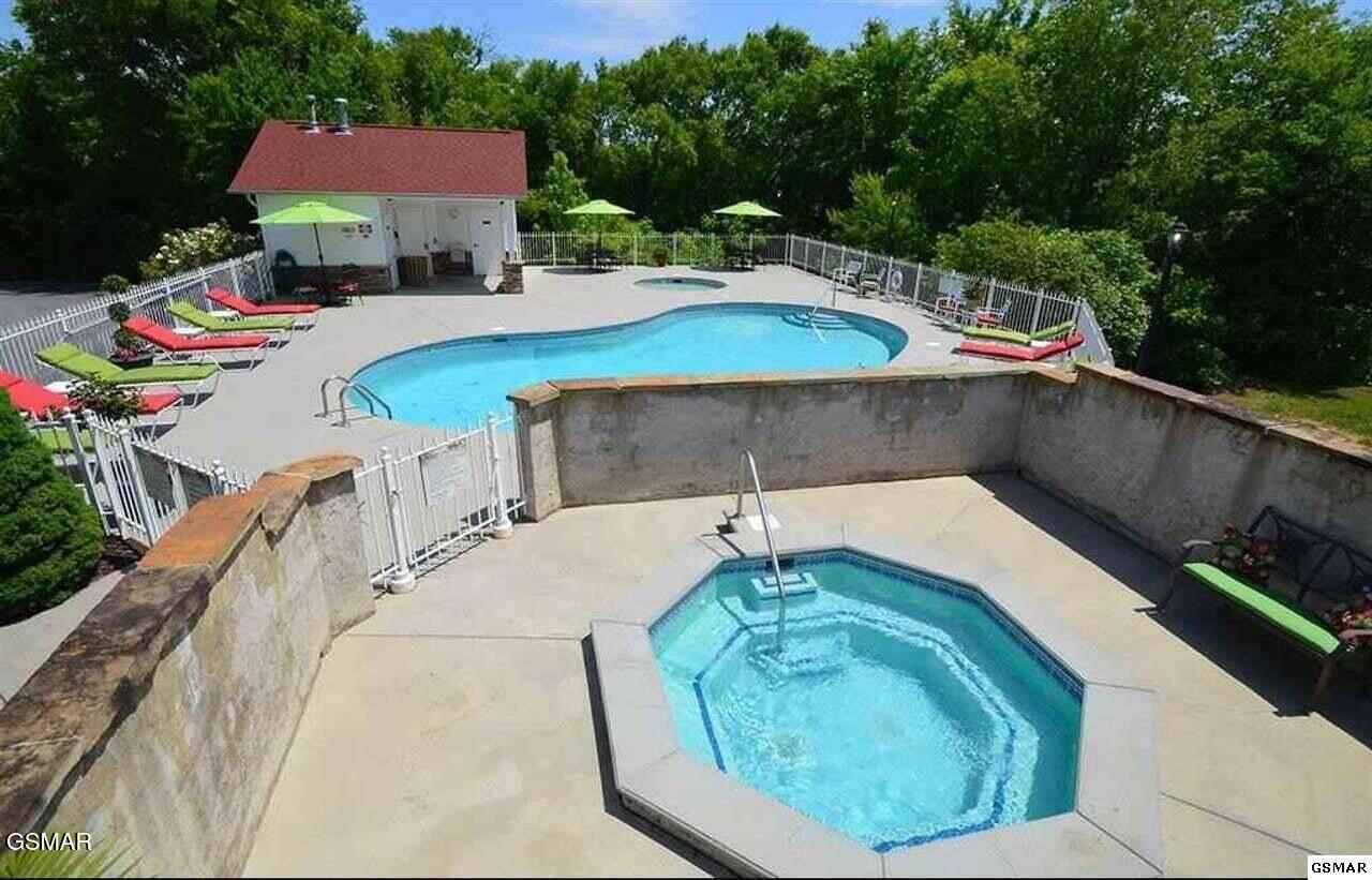 527 River Place Way Sevierville TN 37862