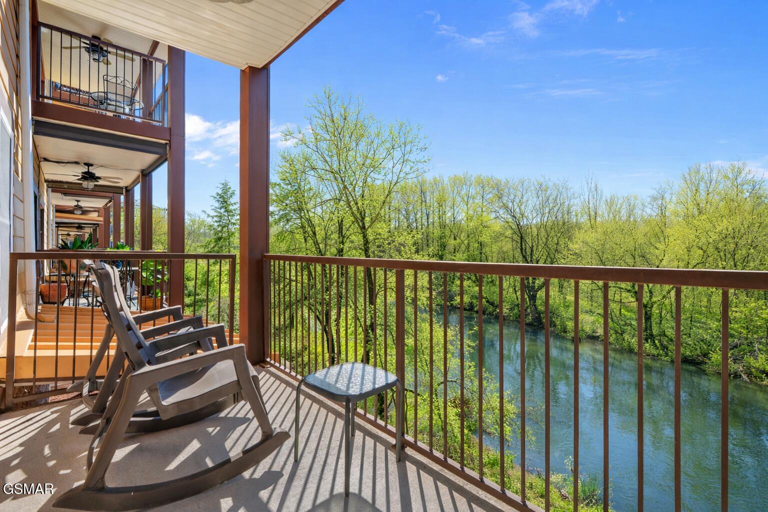527 River Place Way Sevierville TN 37862
