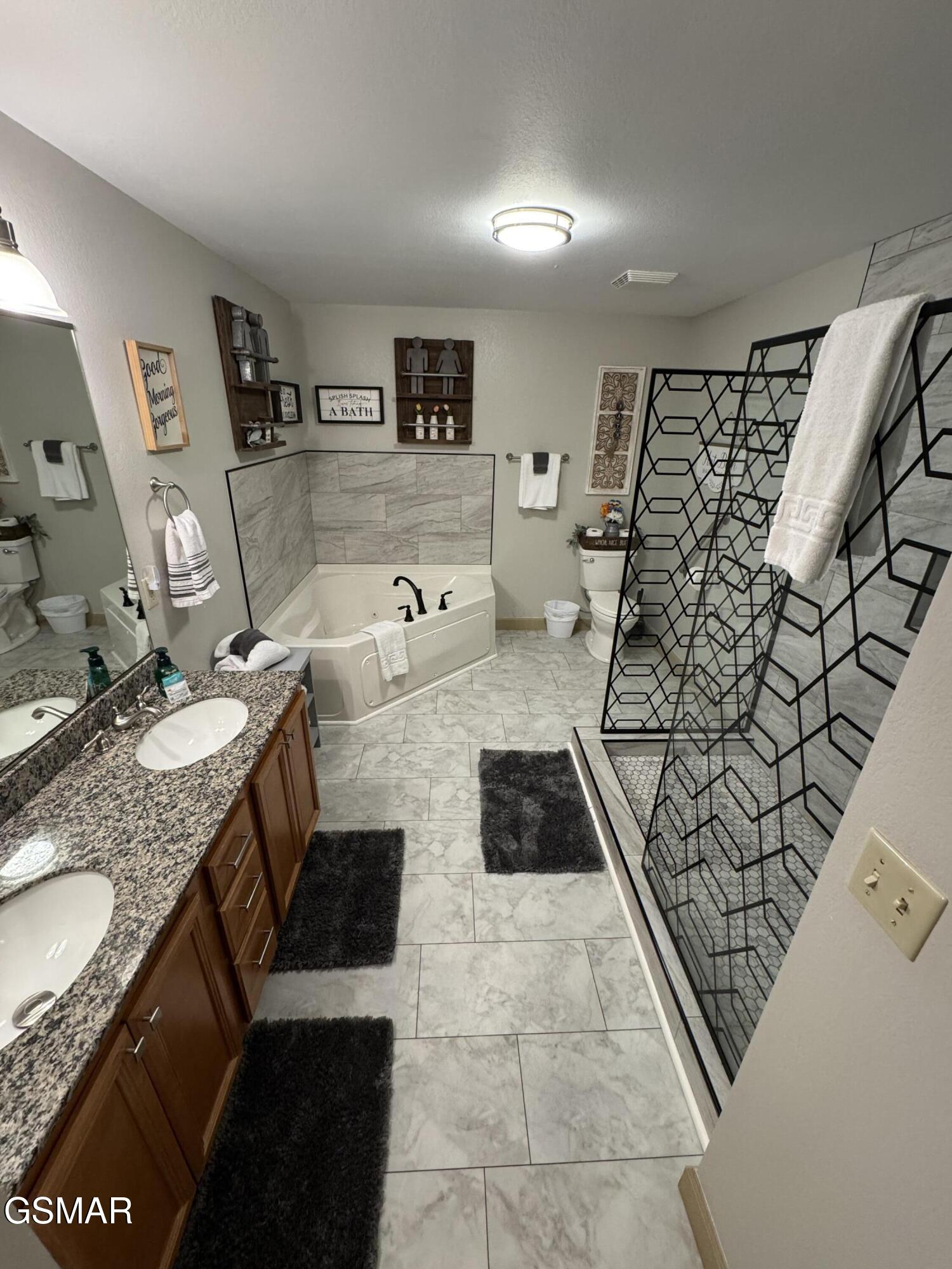 124 Plaza Drive Pigeon Forge TN 37863