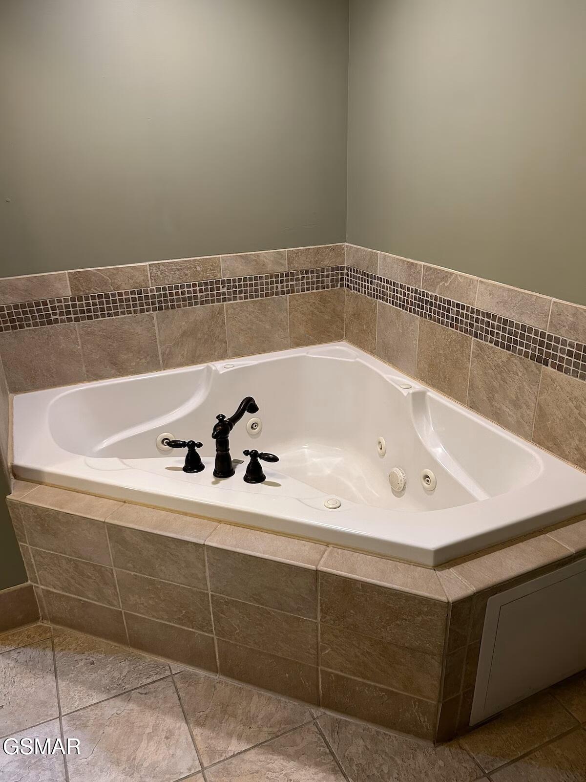 212 Dollywood Lane Pigeon Forge TN 37863