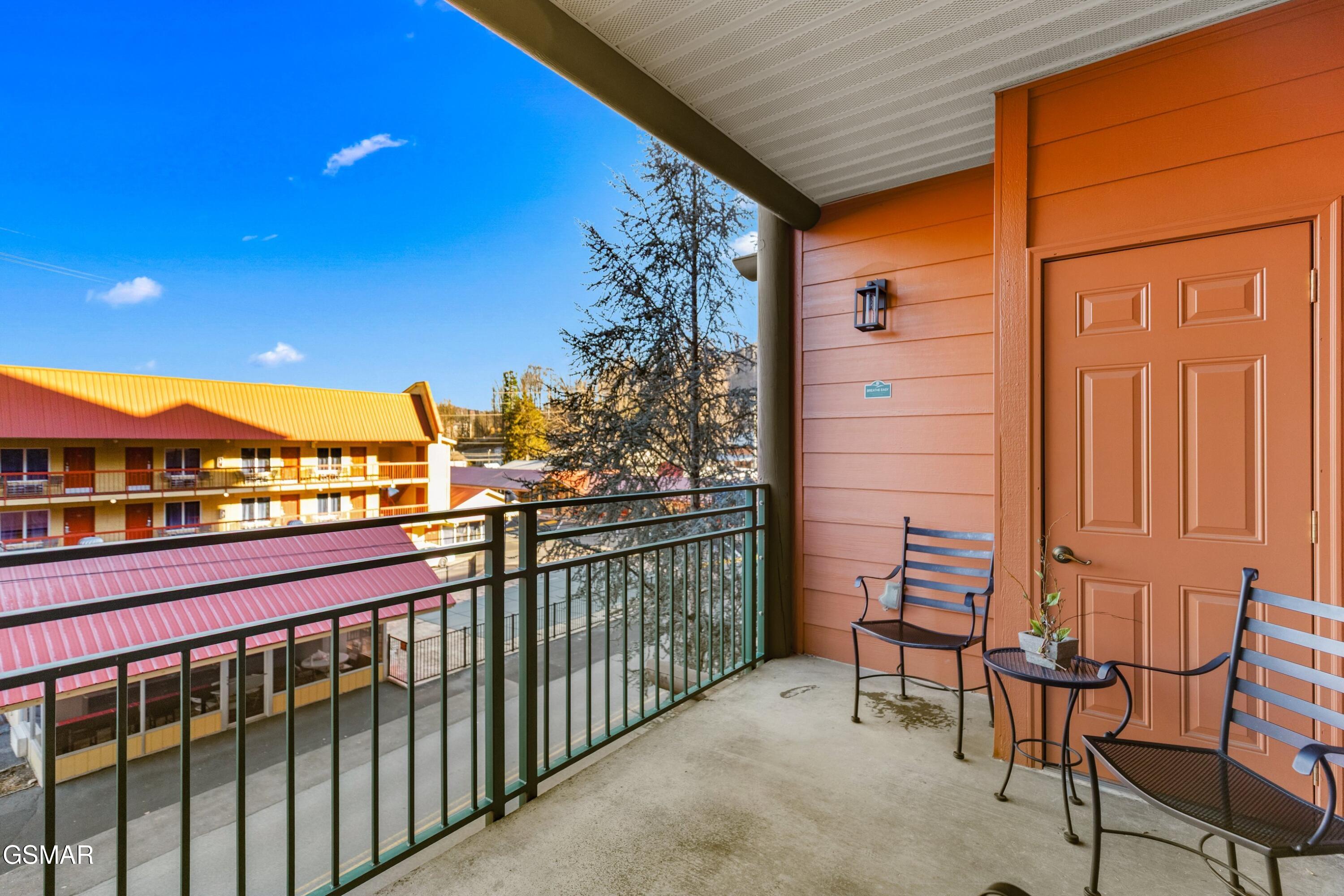 215 Woliss Gatlinburg TN 37738