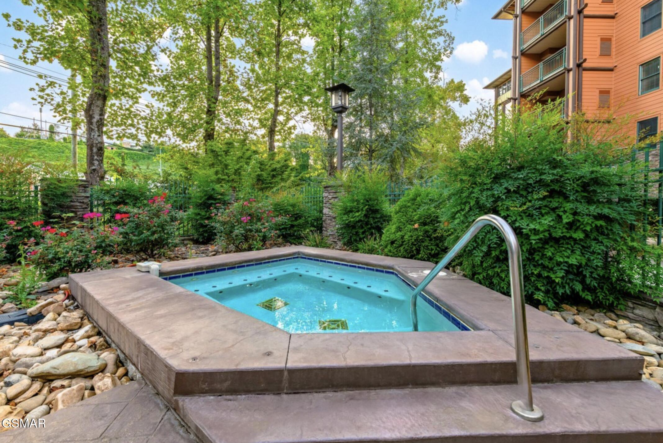 215 Woliss Lane Gatlinburg TN 37738