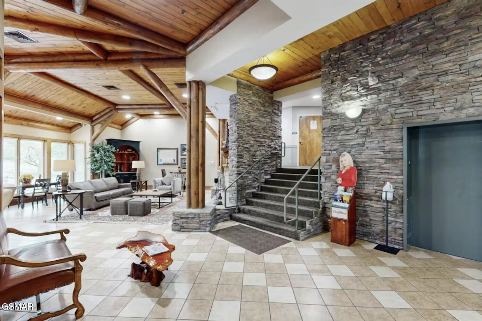 215 Woliss Lane Gatlinburg TN 37738