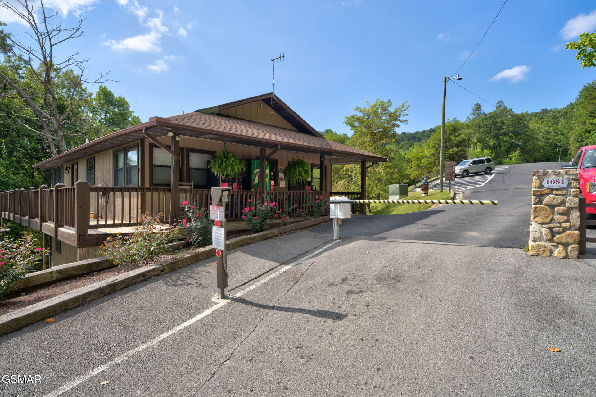 1081 Cove Road Sevierville TN 37876