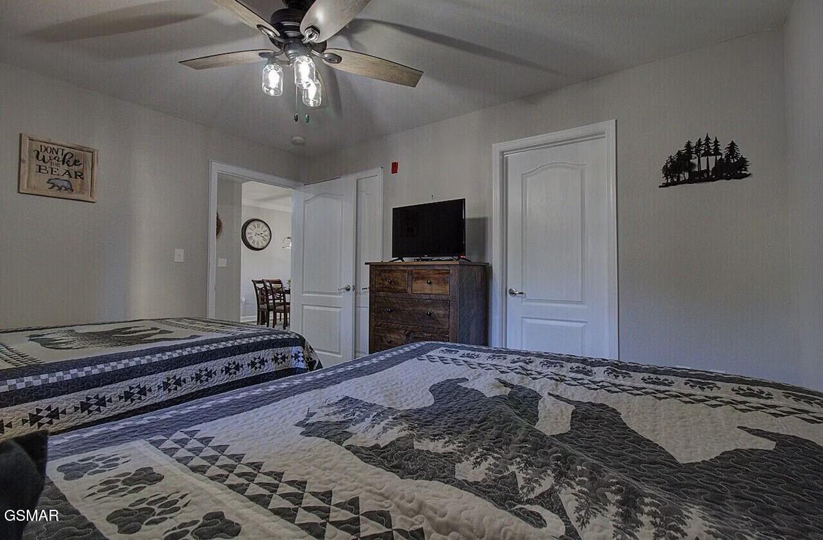 124 Plaza Drive Pigeon Forge TN 37863