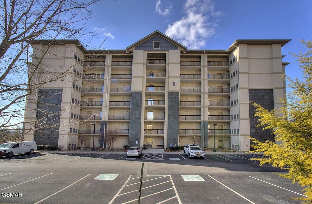 124 Plaza Drive Pigeon Forge TN 37863