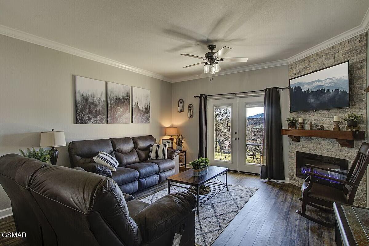 124 Plaza Drive Pigeon Forge TN 37863