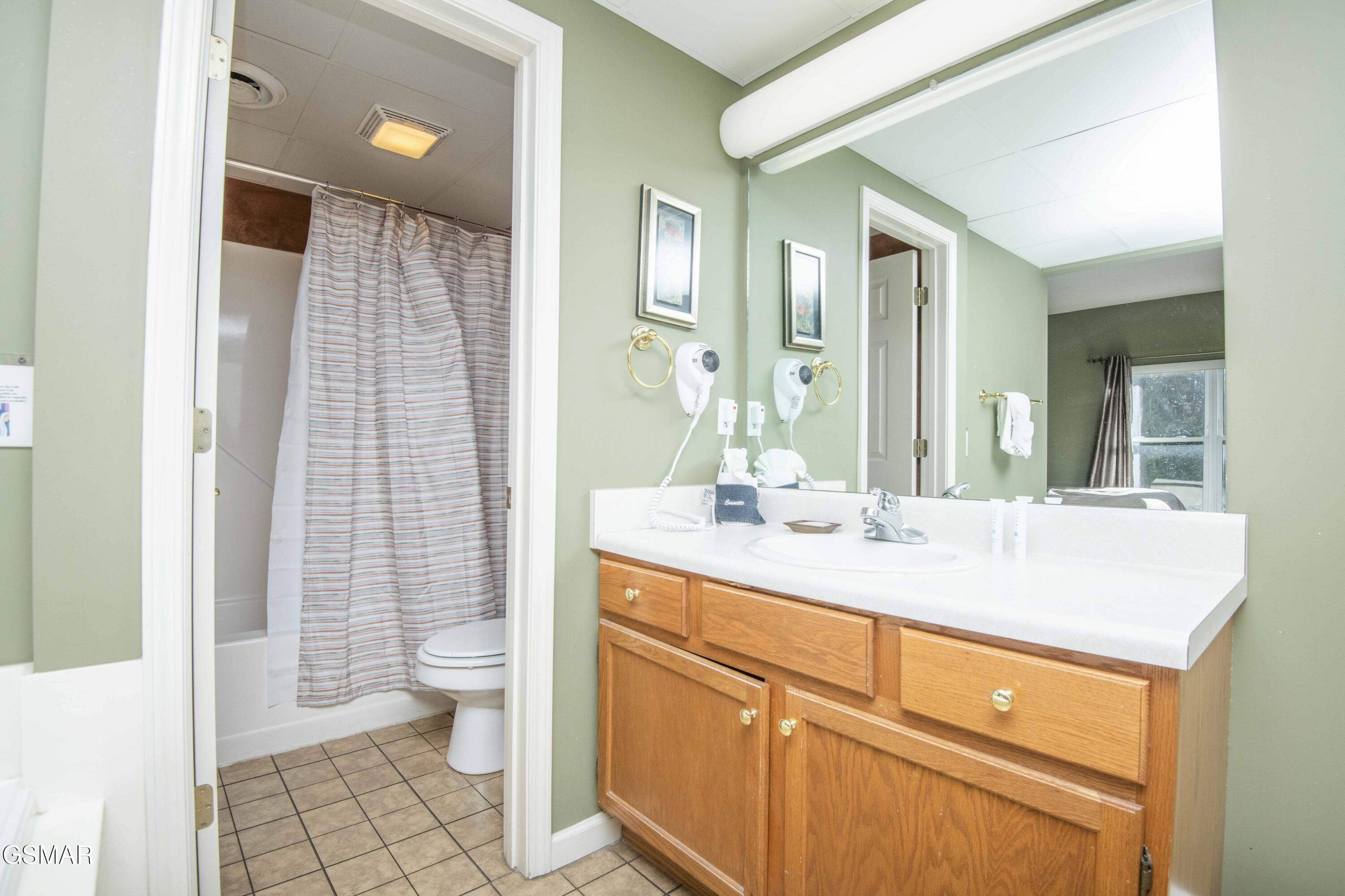 205 Ogle Drive Pigeon Forge TN 37863