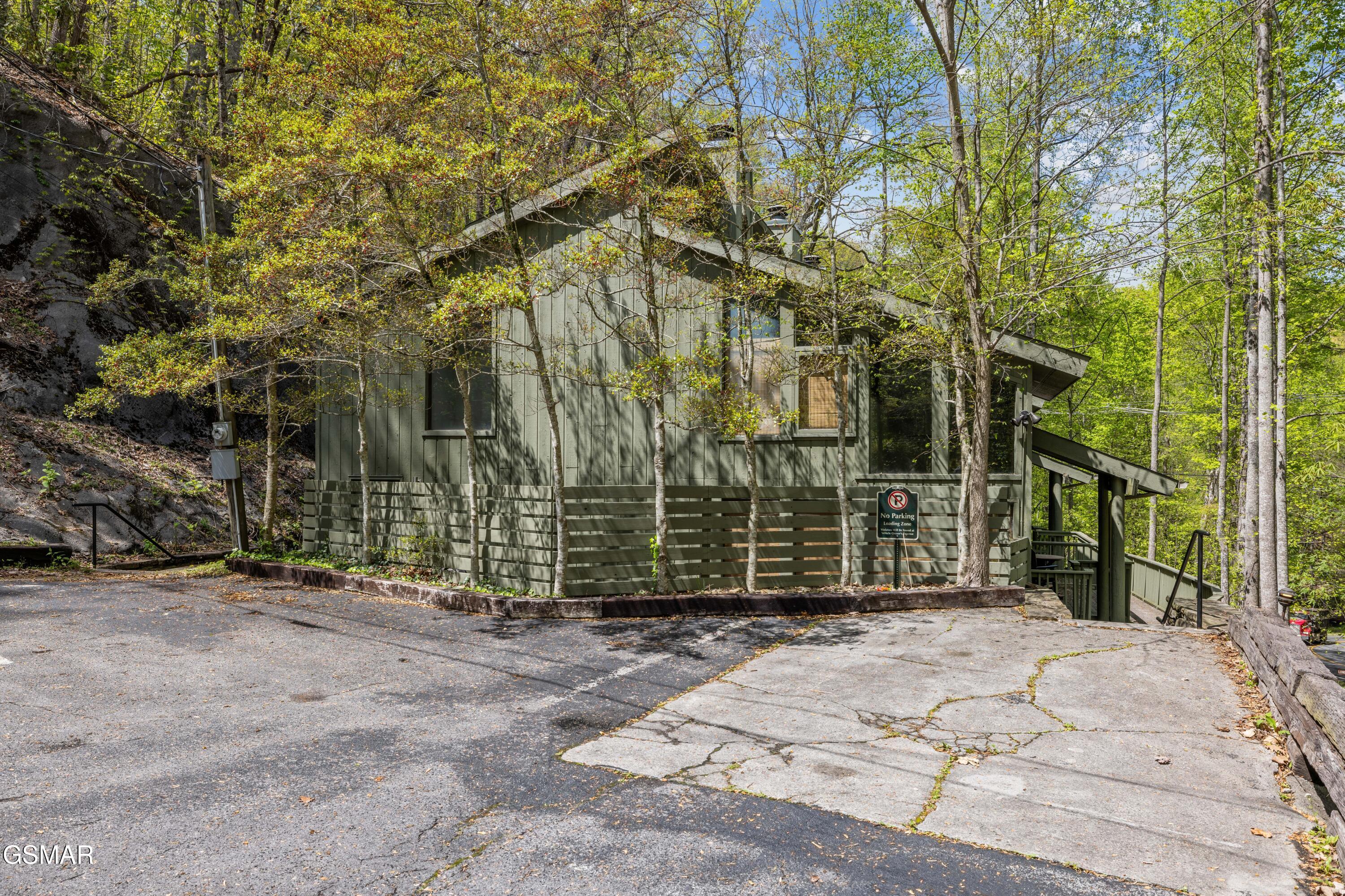 1228 Ski Mountain Road Gatlinburg TN 37738