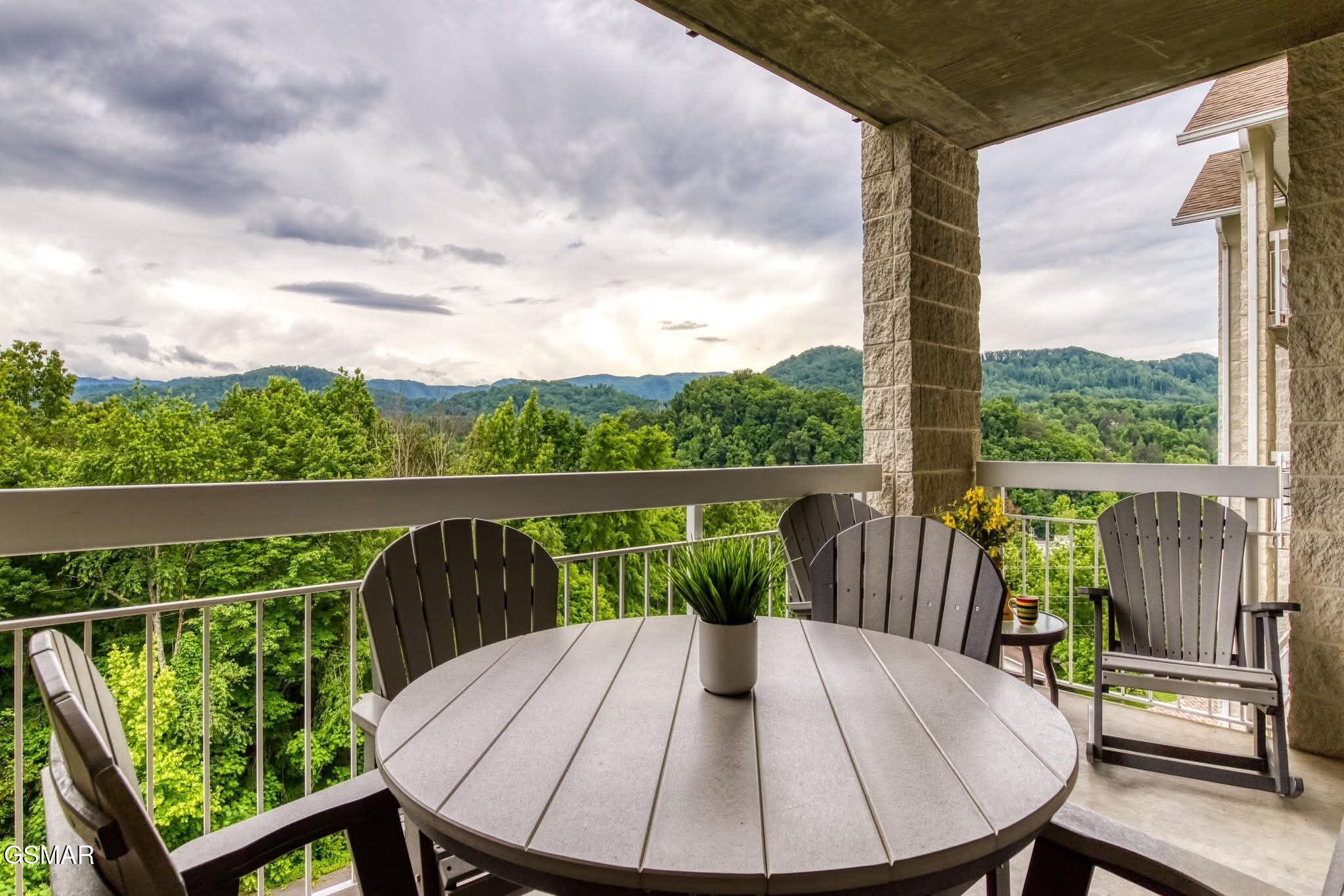 205 Ogle Drive Pigeon Forge TN 37863