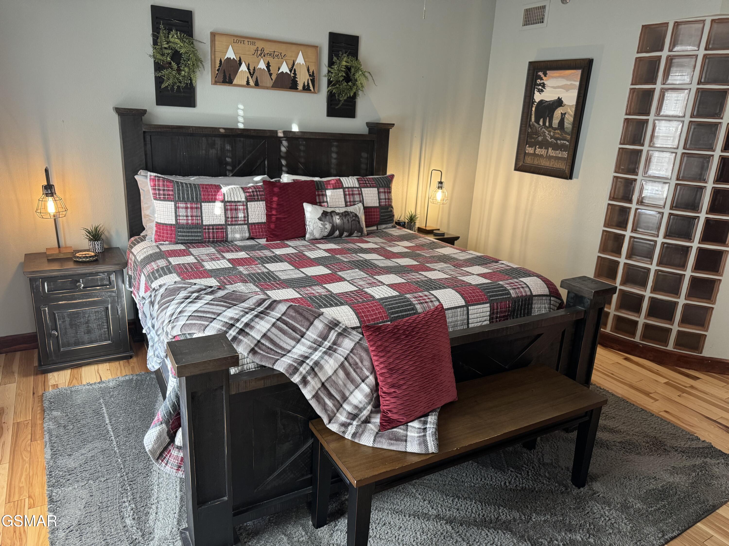 410 Big Bear Way Pigeon Forge TN 37863