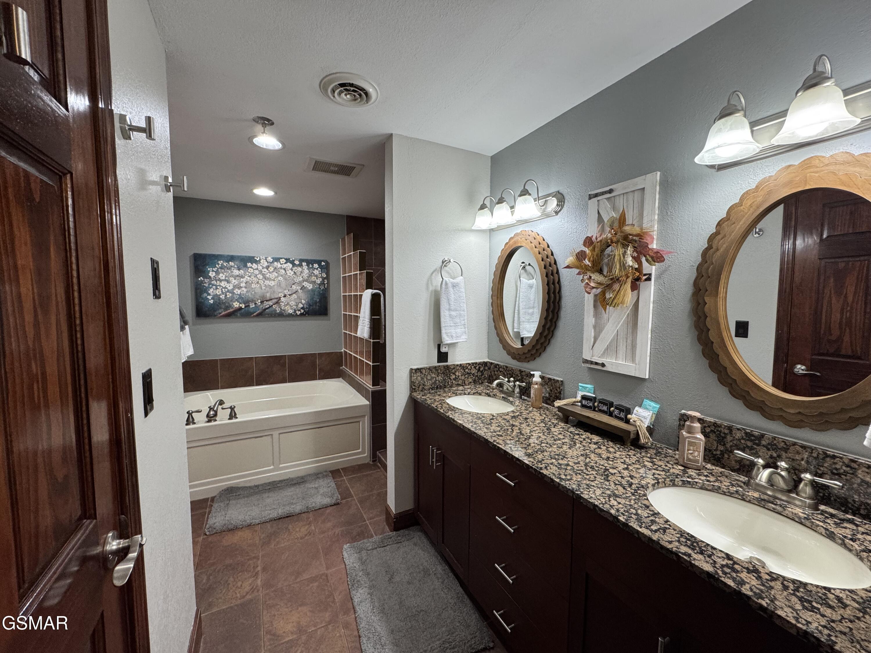 410 Big Bear Way Pigeon Forge TN 37863