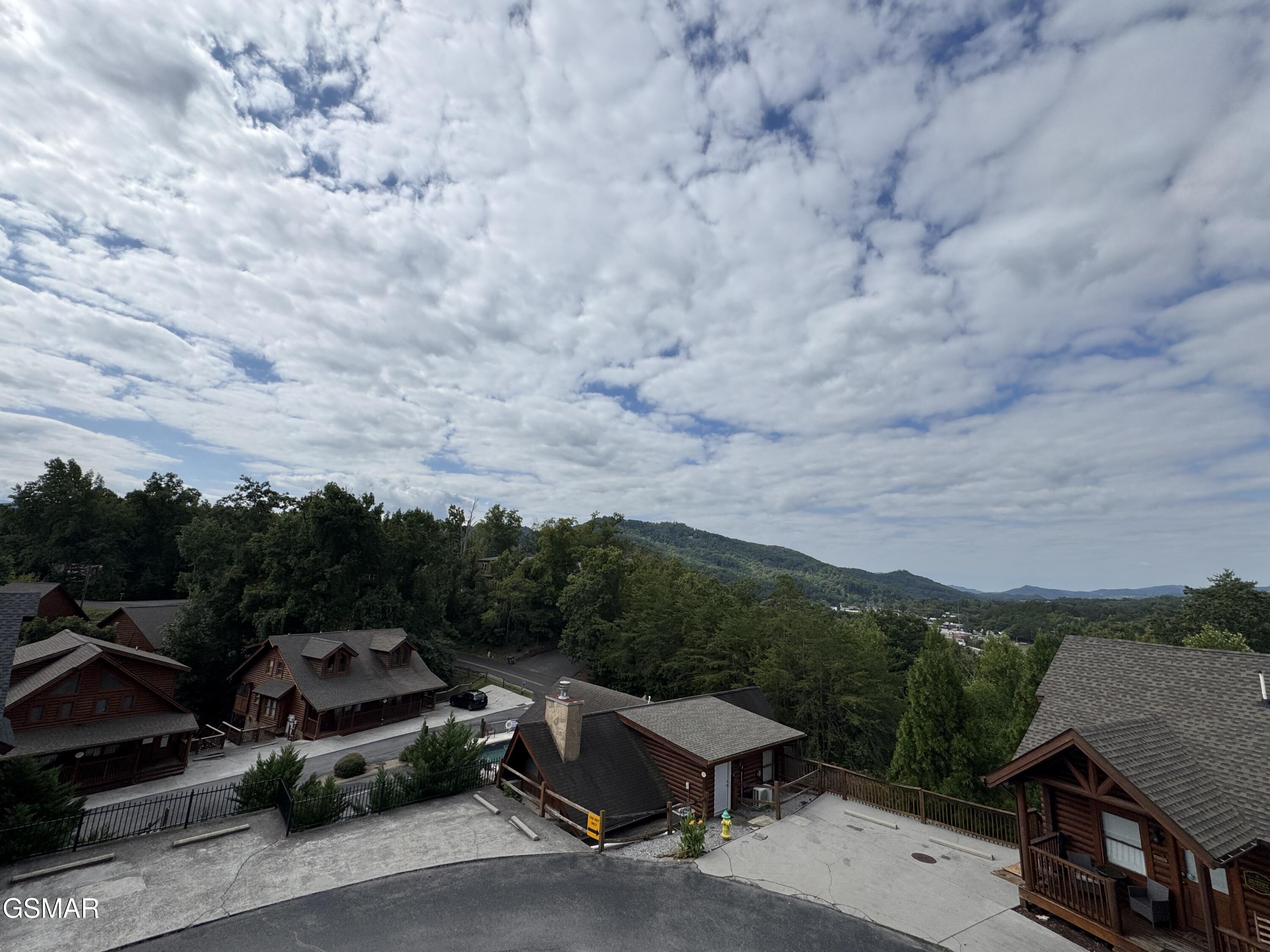 410 Big Bear Way Pigeon Forge TN 37863