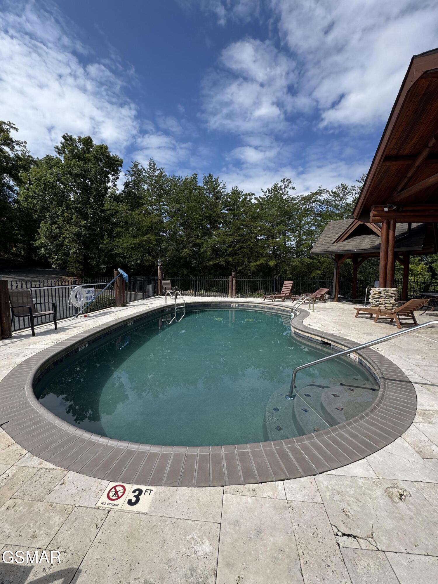 410 Big Bear Way Pigeon Forge TN 37863