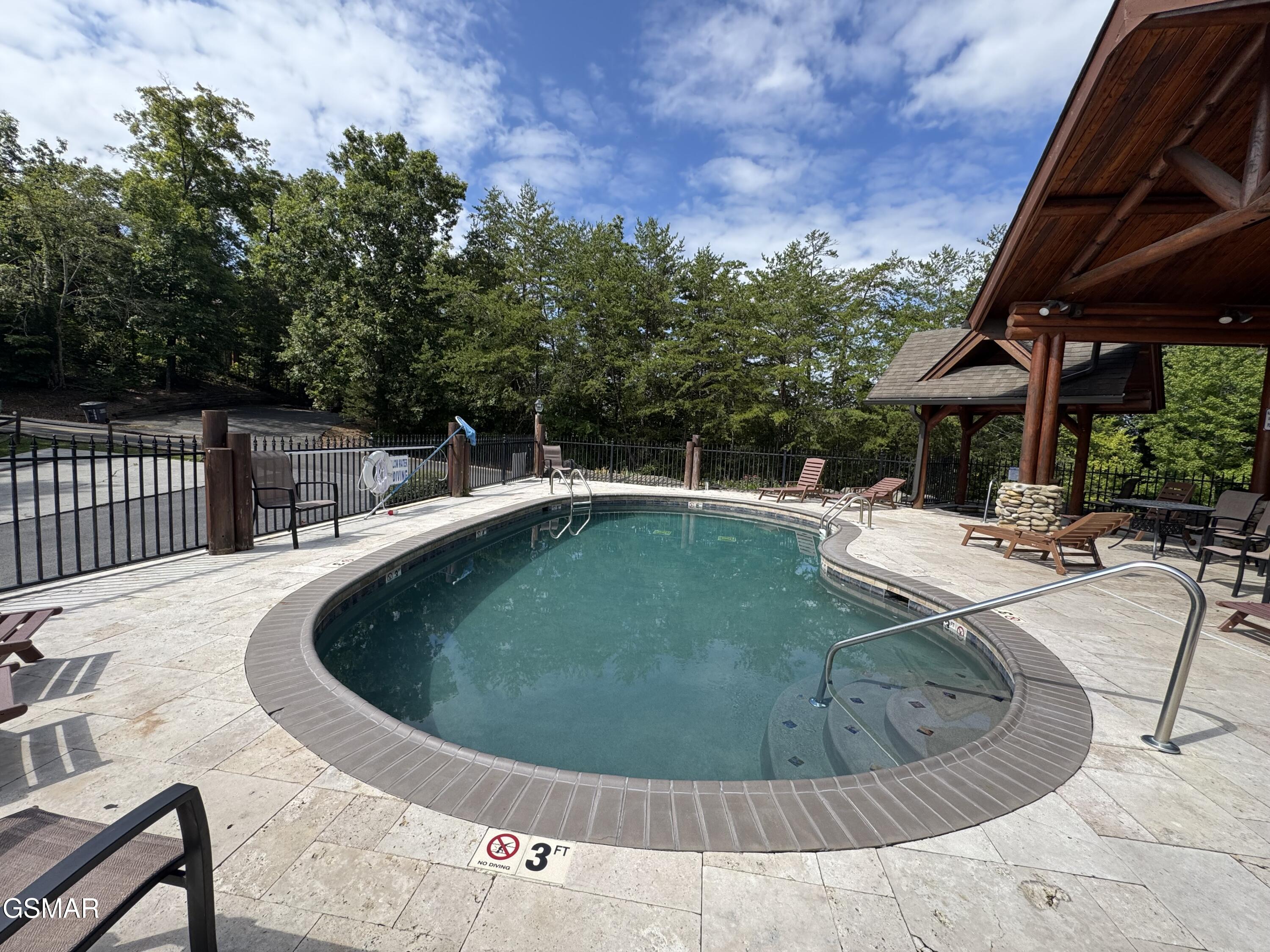 410 Big Bear Way Pigeon Forge TN 37863