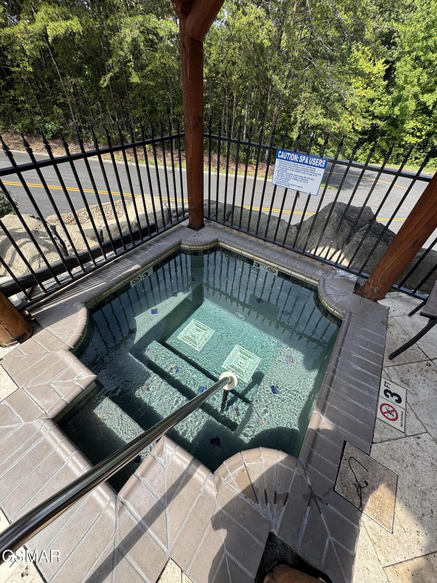 410 Big Bear Way Pigeon Forge TN 37863