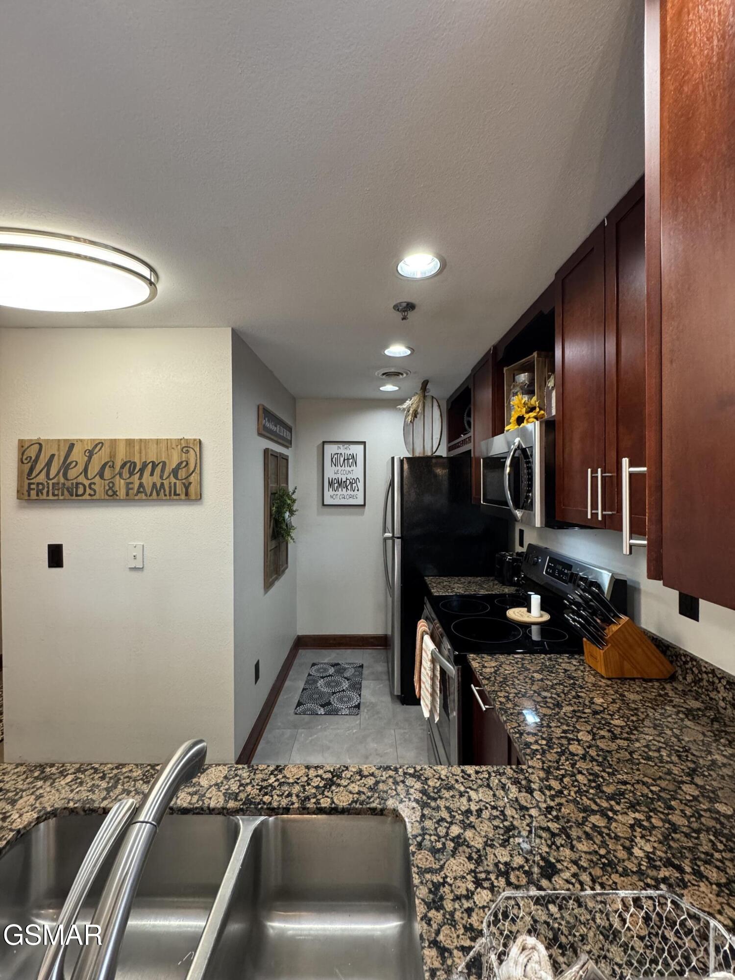 410 Big Bear Way Pigeon Forge TN 37863