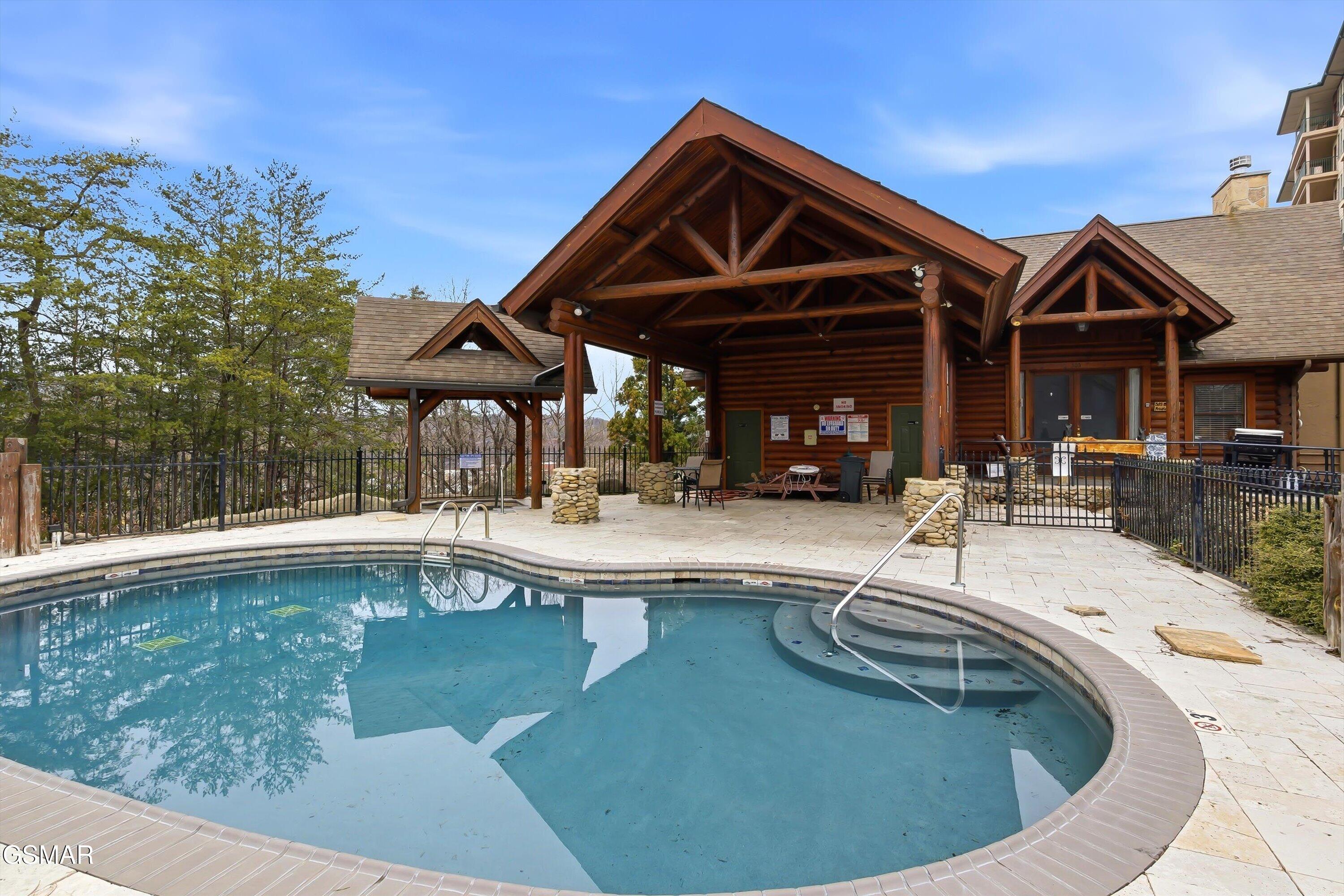 423 Big Bear Way Pigeon Forge TN 37863