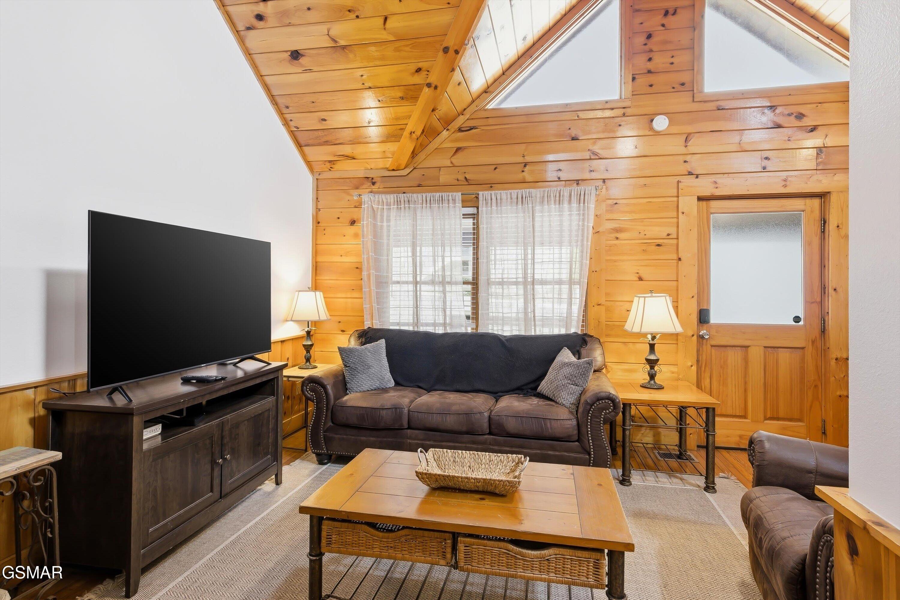 423 Big Bear Way Pigeon Forge TN 37863
