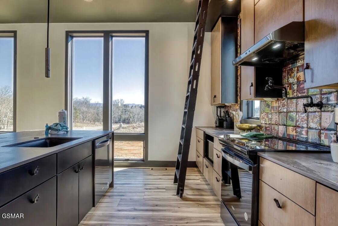 210 Granite Drive Sevierville TN 37876