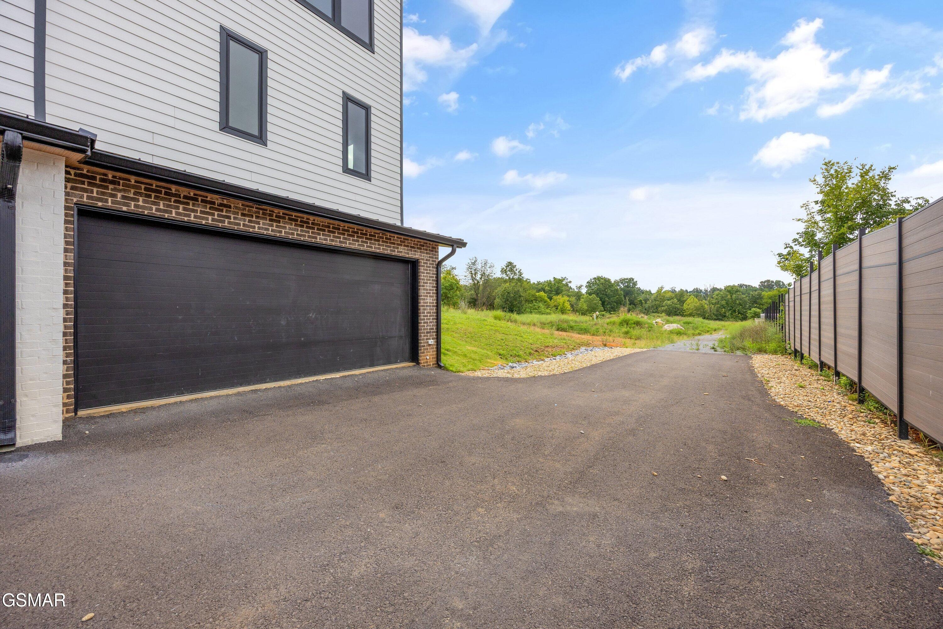 210 Granite Drive Sevierville TN 37876