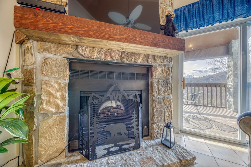 1155 Upper Alpine Way, Gatlinburg TN 37738