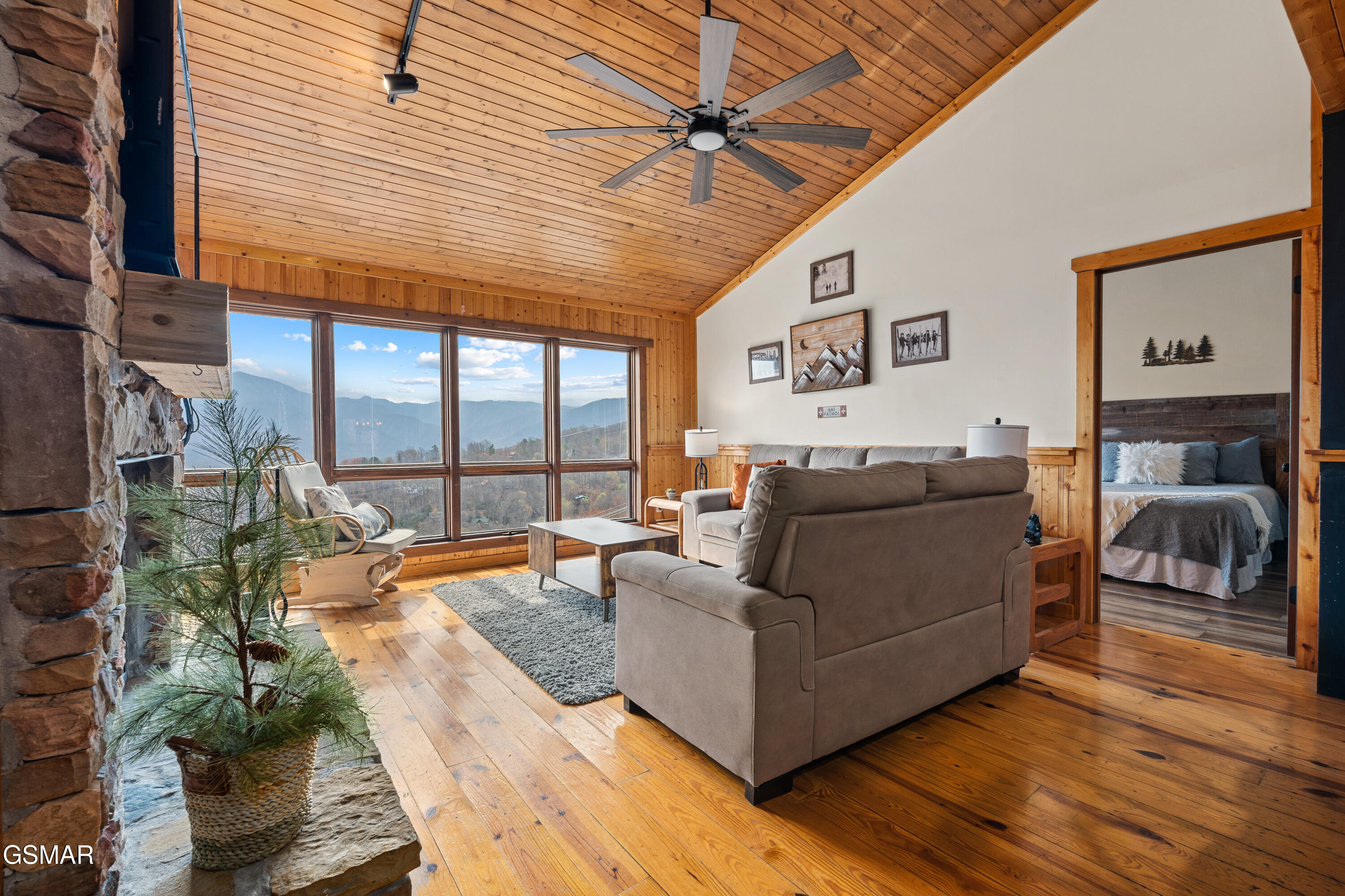 1130 Ski View Drive Gatlinburg TN 37738