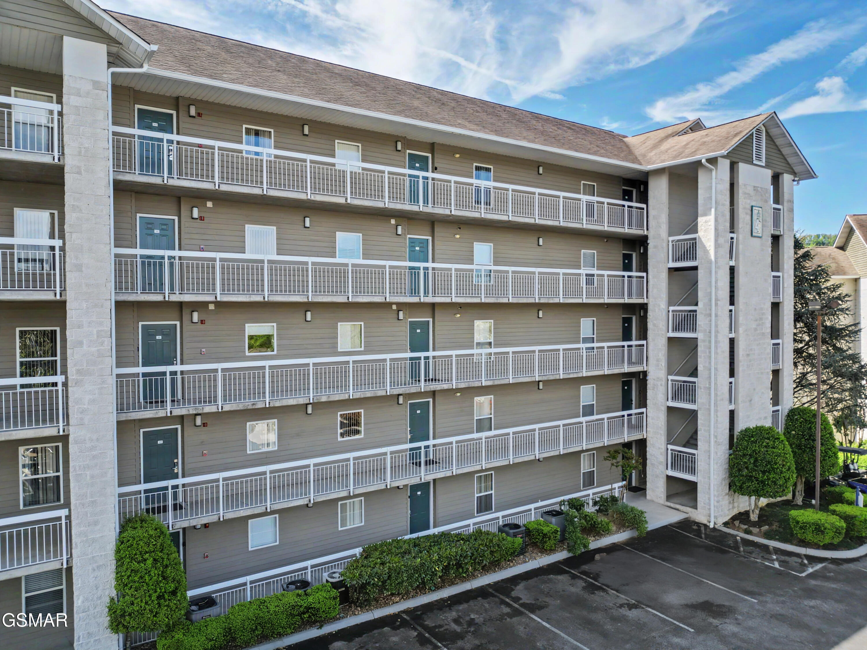 205 Ogle Drive Pigeon Forge TN 37863