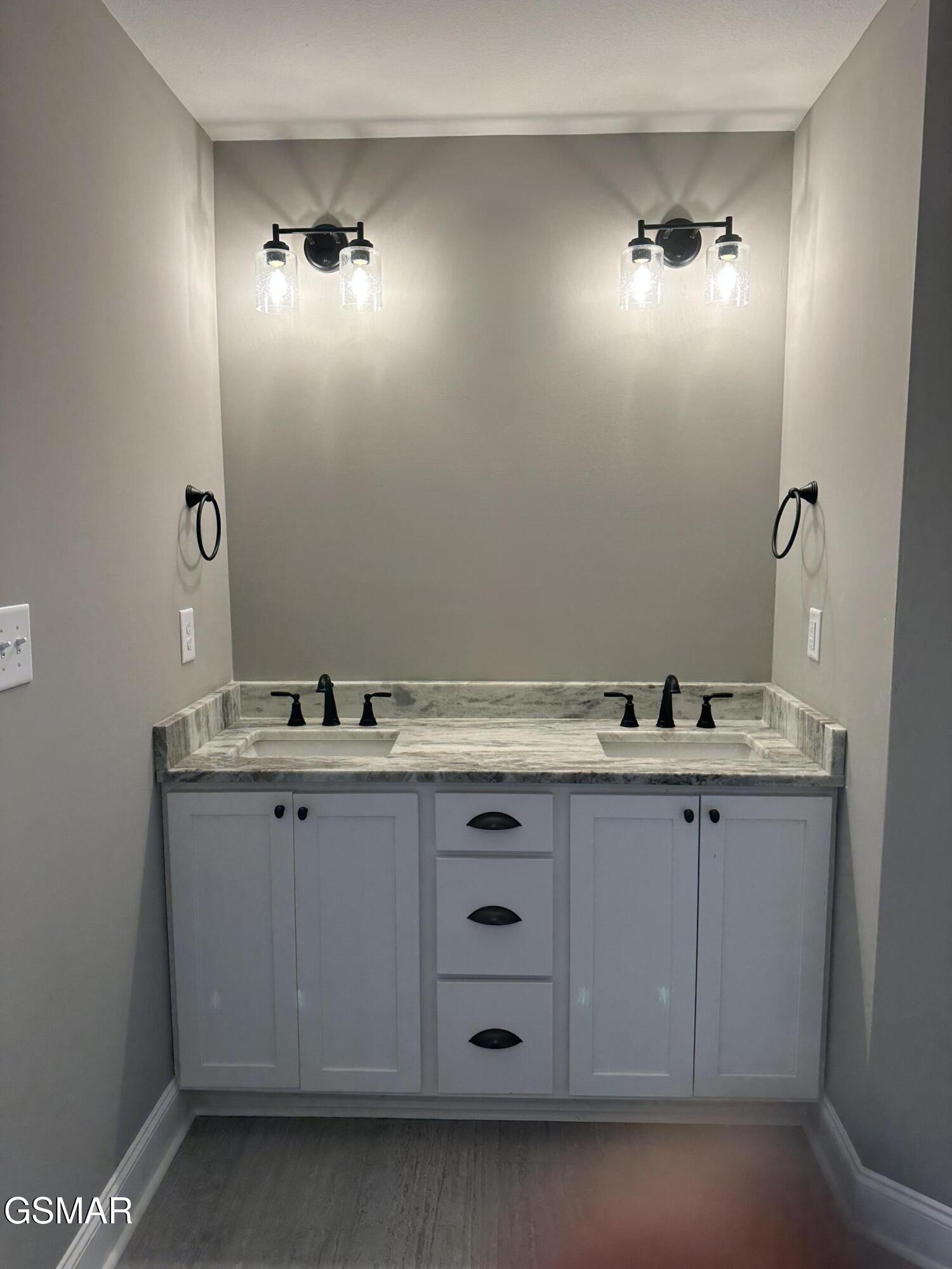 635 Snowflower Circle Pigeon Forge TN 37863