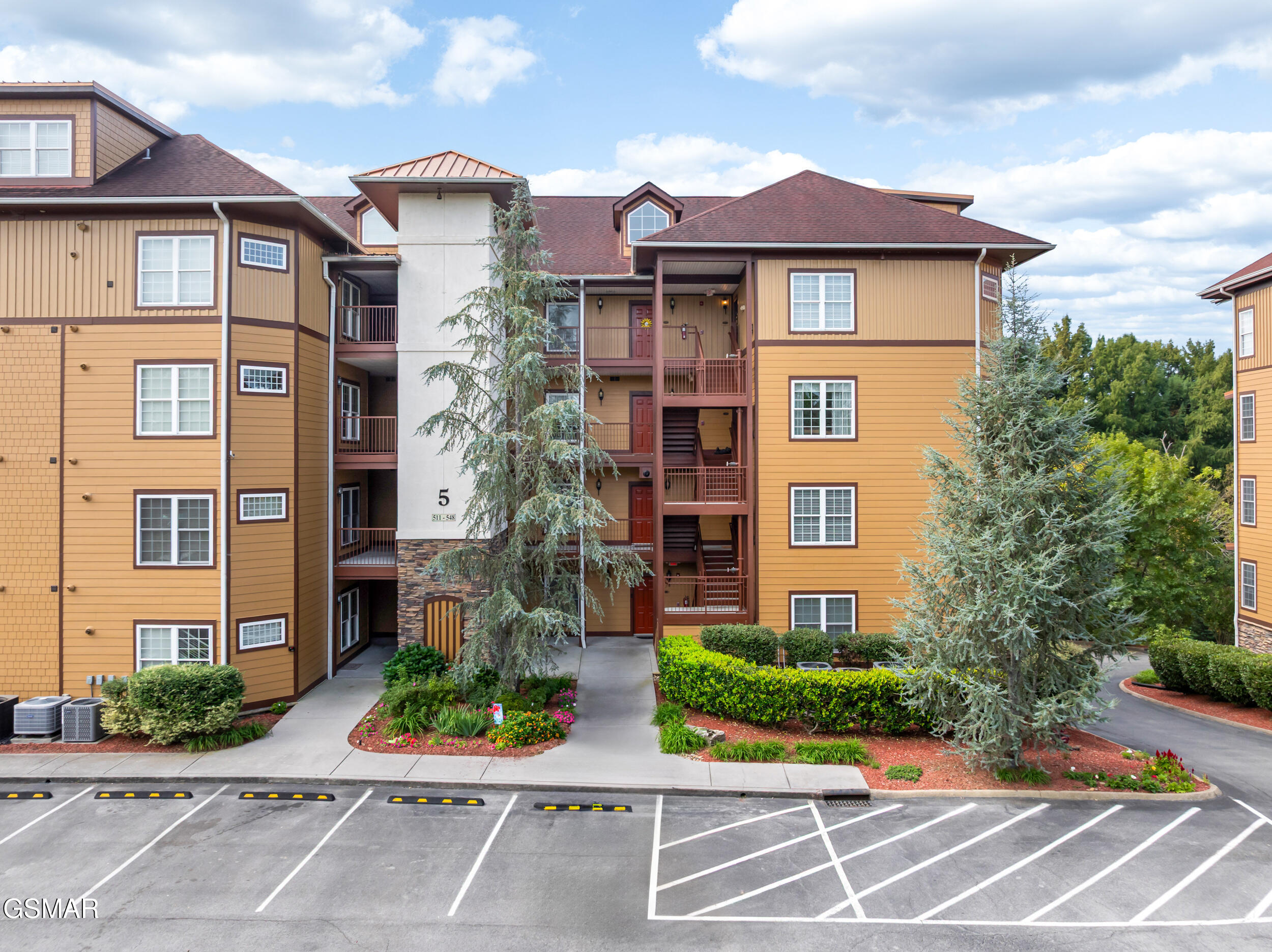 527 River Place Way Sevierville TN 37862