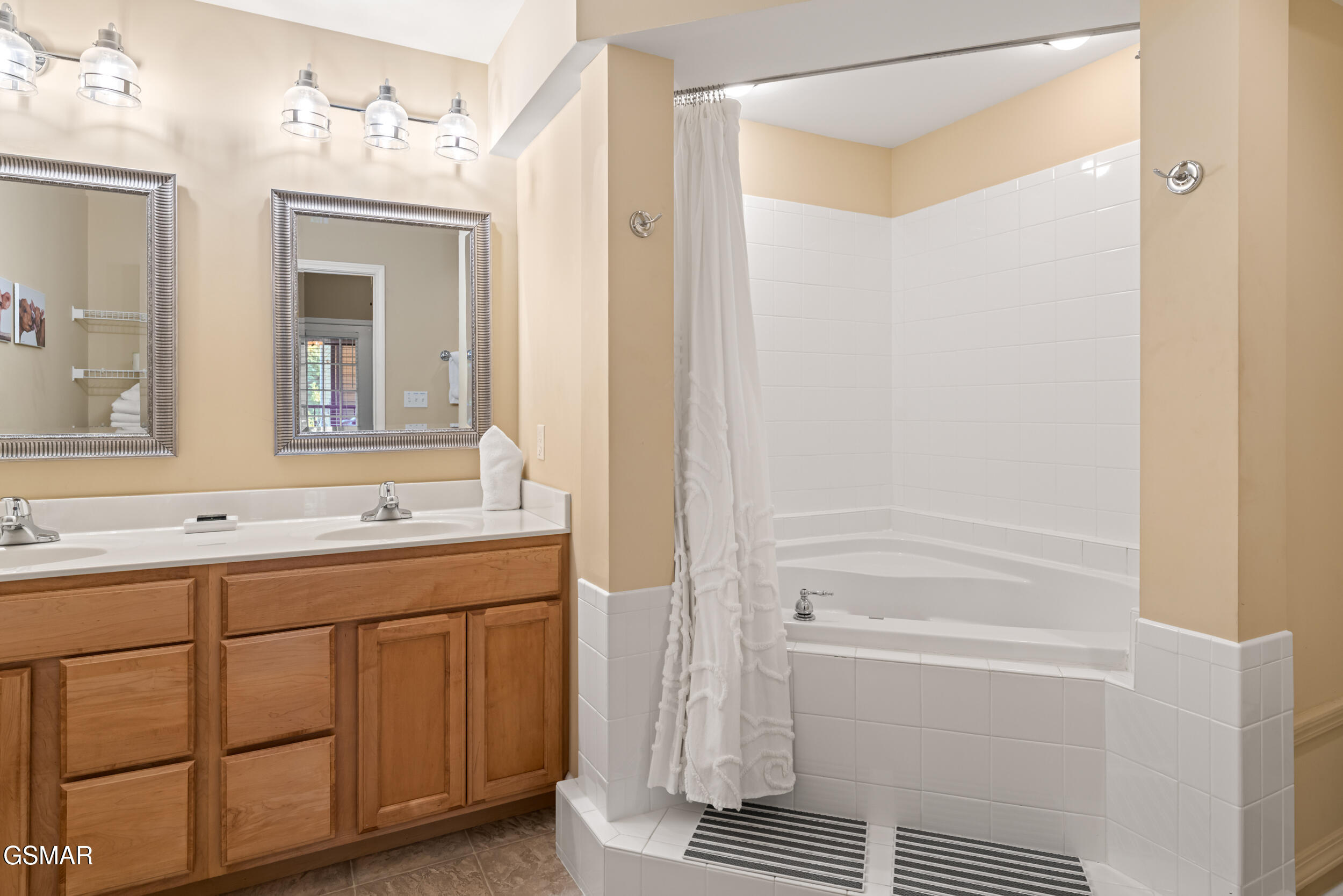 527 River Place Way Sevierville TN 37862